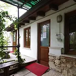 - Castel San Pietro Campsite